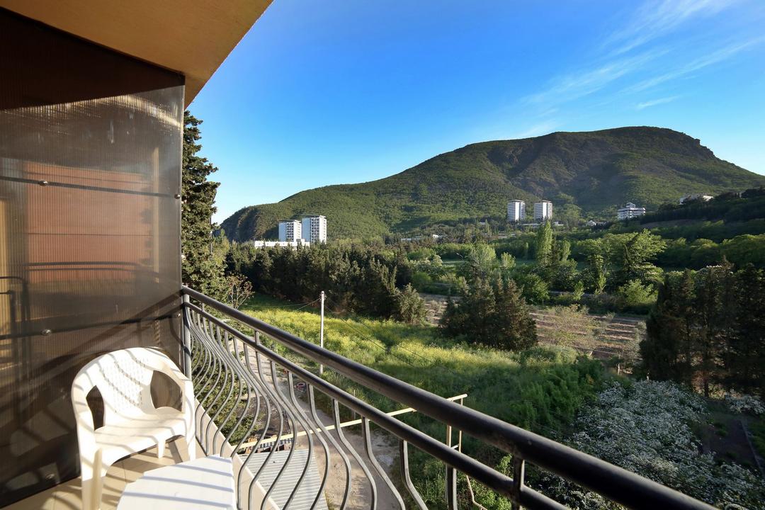 3б. Отель фламинго крым. Отель фламинго партенит. Отель фламинго крым партенит. Гостевой дом фламинго партенит.